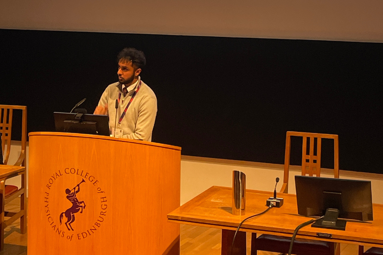 Rowling Undergraduate Scholar Ayaan Moeed presenting at the Edinburgh Medical School 300 Medical Student Conference